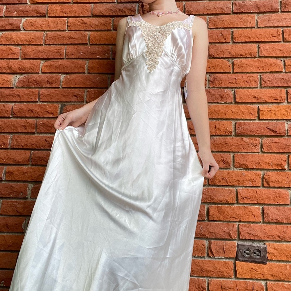 SOLD Vintage satin lace slip dress - Picture 14 of 15